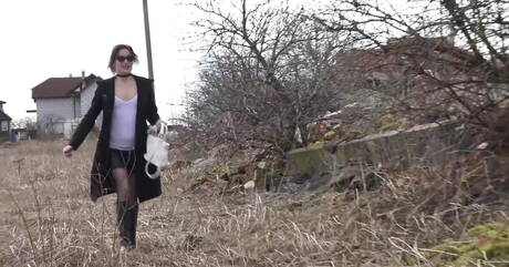 Got 2 Pee are proud to present you with xxx pics featuring Kristina in pissing session